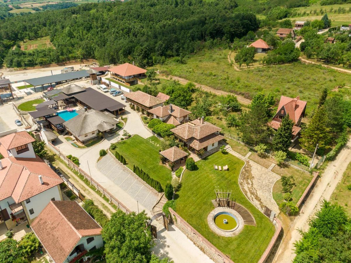 Woodland Resort Крагуєваць Екстер'єр фото