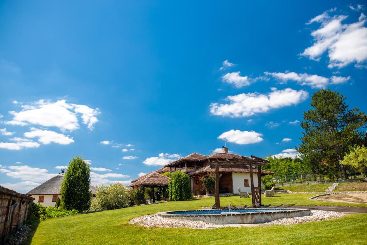 Woodland Resort Крагуєваць Екстер'єр фото
