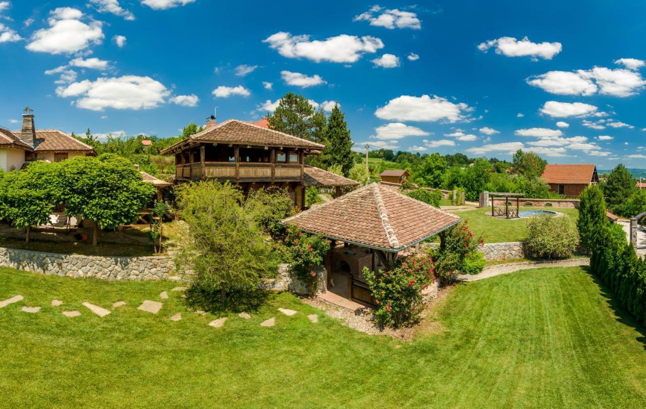 Woodland Resort Крагуєваць Екстер'єр фото